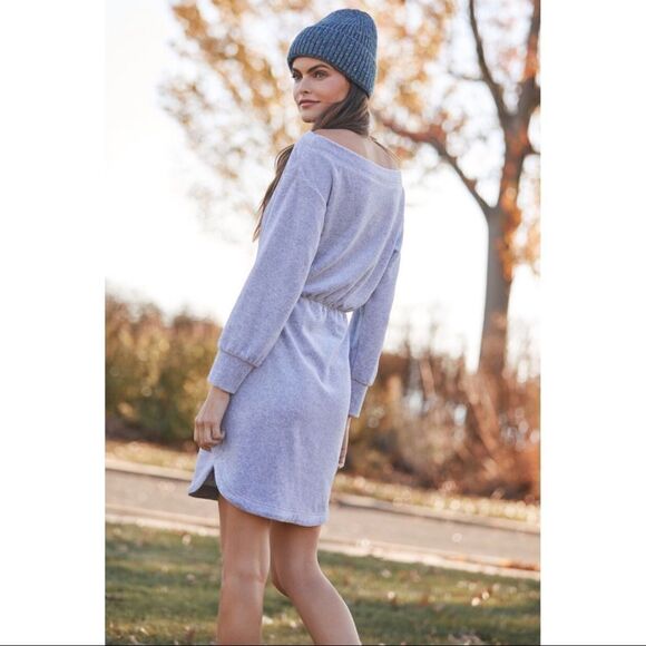 NEW Daily Practice Anthropologie Off-The-Shoulder Gray Velvet Mini Dress Large - Picture 3 of 3